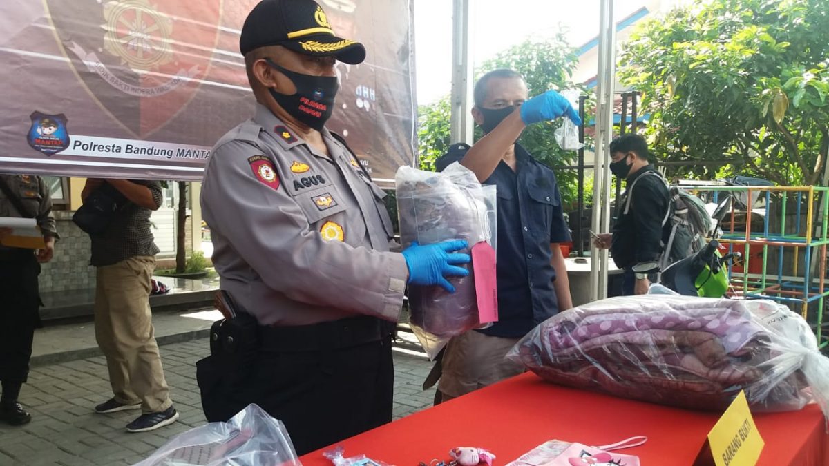 Polisi Ungkap Penemuan Mayat Di Kamar Kontrakan Bandung Pos Update