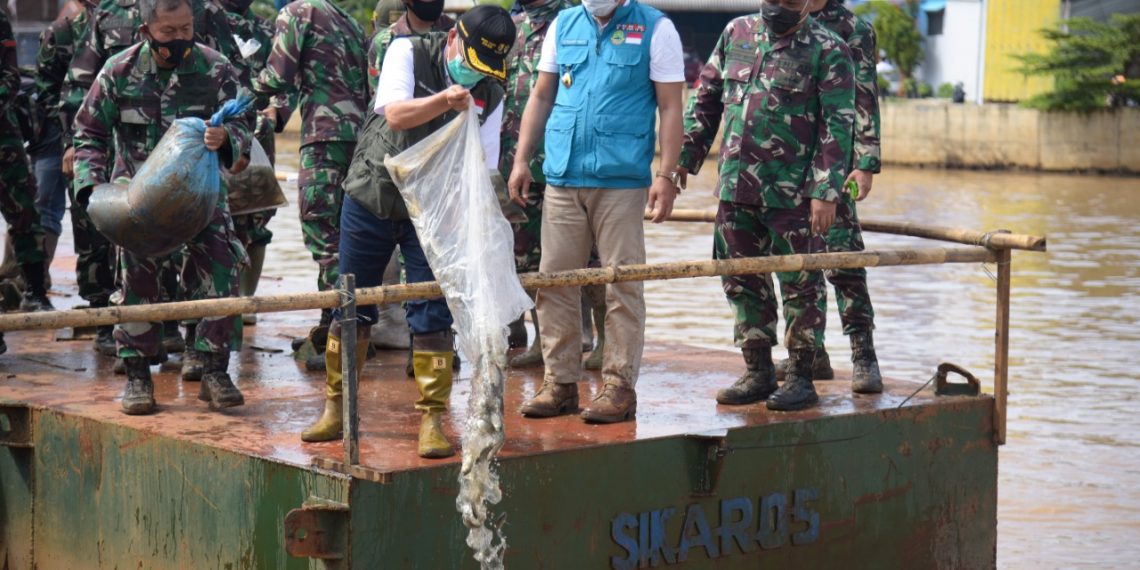 Gubernur Jabar Tinjau Sektor 6 Citarum Harum